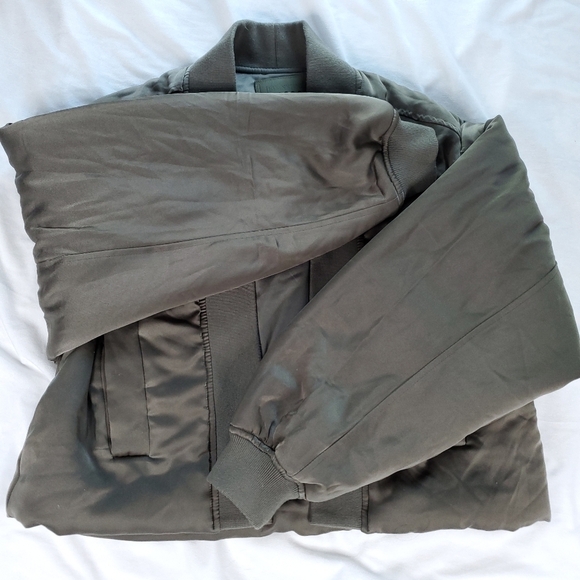 BLANKNYC Oversized Satin Puffer Open Secret Jacket - Picture 14 of 16